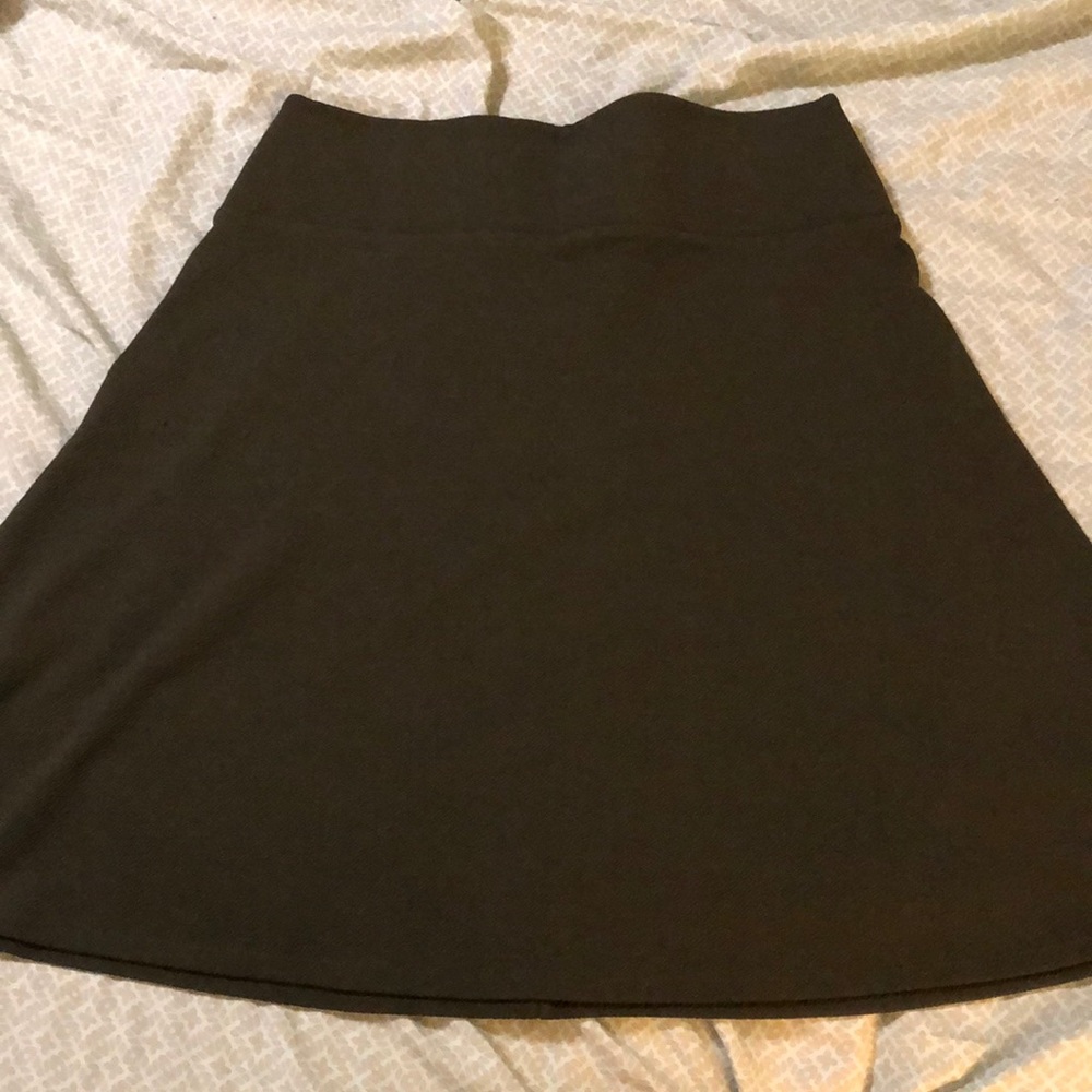 Dark moss green fitted flare skirt